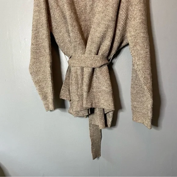 H&M Cozy Brown Knit Cardigan Sweater size medium - Picture 6 of 6